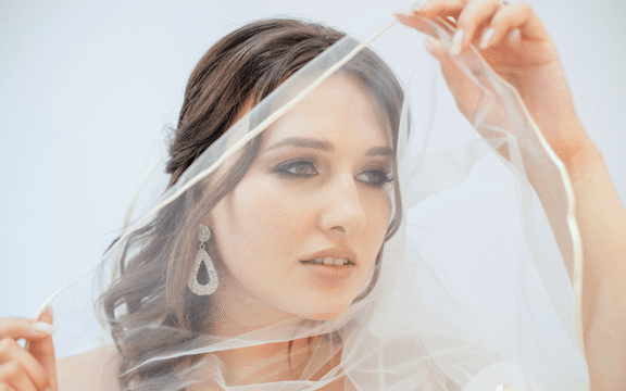 golden sunbeams dance upon waters